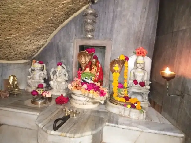 सिरे मंदिर जालौर के मुख्य मंदिर का गर्भगृह