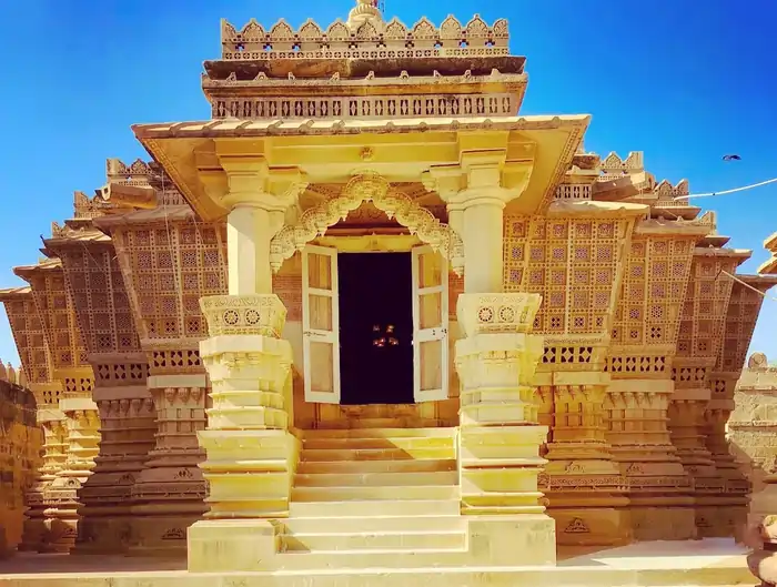 लौद्रवा जैन मंदिर जैसलमेर (Lodhurva Jain Temple Jaisalmer)
