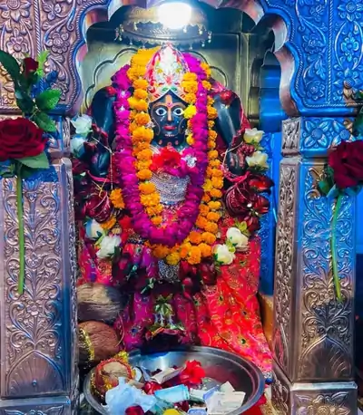 हनुमानगढ़ के भद्रकाली माता के मंदिर में स्थापित मूर्ति