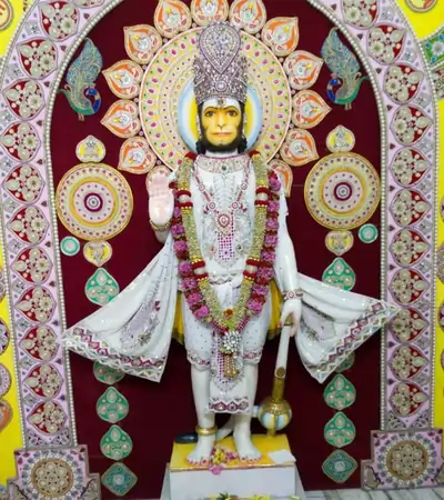 पंचदेव मंदिर झुंझुनू में स्थापित हनुमान जी की प्रतिमा